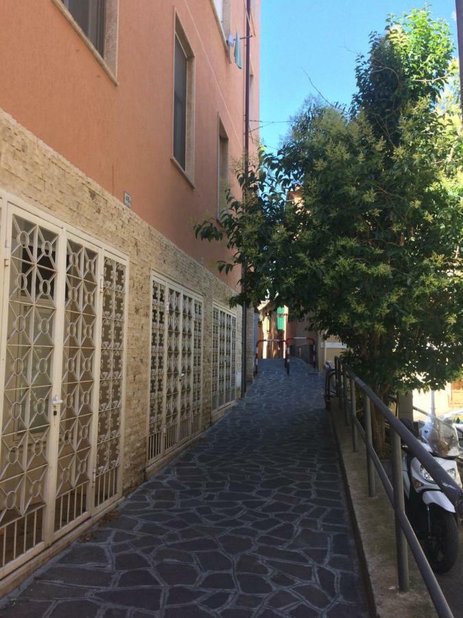 Appartamento In Alassio Centro A 5 Minuti Dal Mare Bagian luar foto